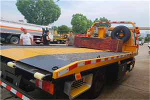 固始附近拖车电话号码服务